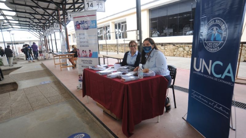 La UNCA participó de la Expo Carreras