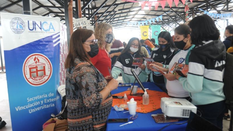 La UNCA participó de la Expo Carreras