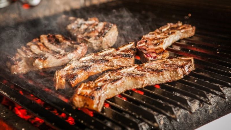 El consumo de carne vacuna sigue sin recuperarse: cayó casi 6% en el último año