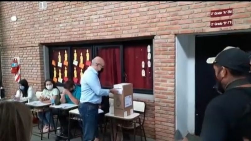 Fama también apuntó a la dádivas del Gobierno