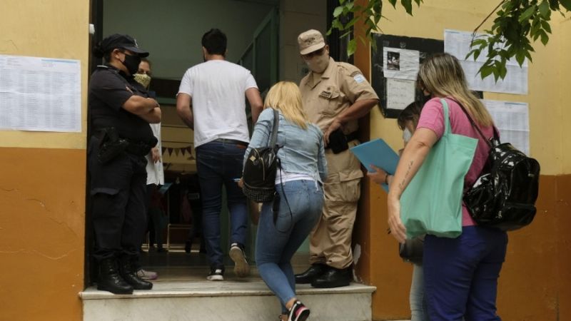 La participación supera en un 8% la registrada en las PASO y ya votó el 51%