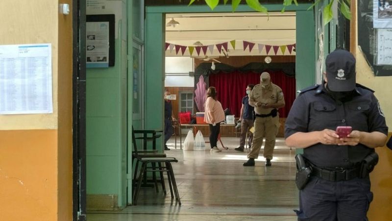 Terminó la votación y aumenta la expectativa por los primeros resultados