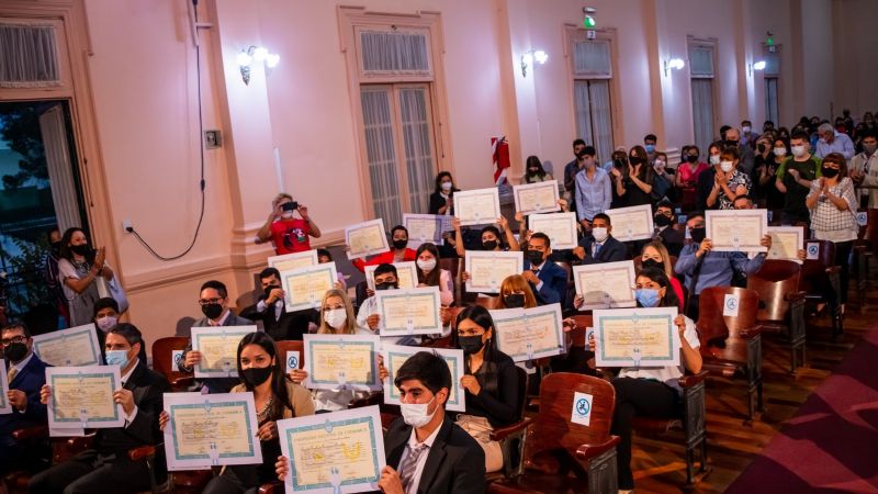 “Costó mucho reinventarse como alumno y universidad”