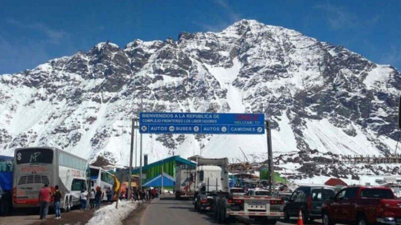 Chile reabre sus fronteras terrestres desde el 1° de diciembre