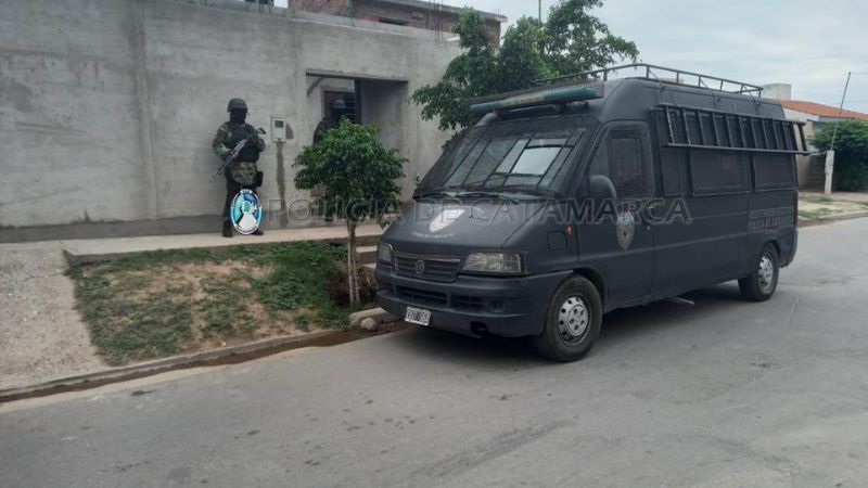 Tres detenidos por el robo en la estación de servicios