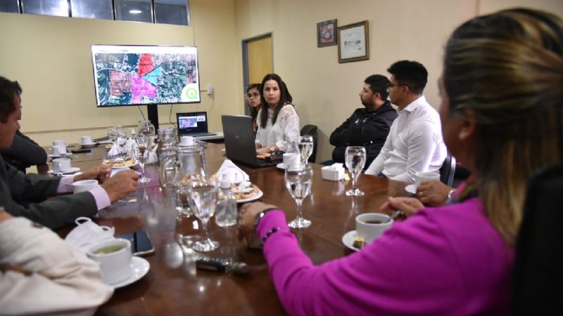 Alumnos de la UNCA presentaron un sistema de información territorial