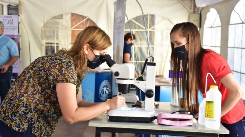 Muestra en la UNCA por la semana de la Ciencia