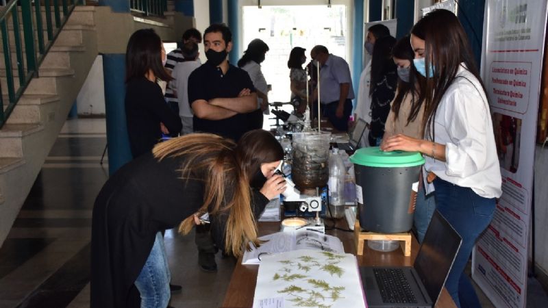 Muestra en la UNCA por la semana de la Ciencia