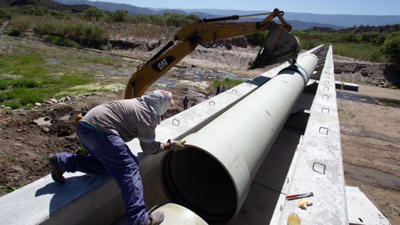 Comenzó la instalación de cañería de Acueducto Norte