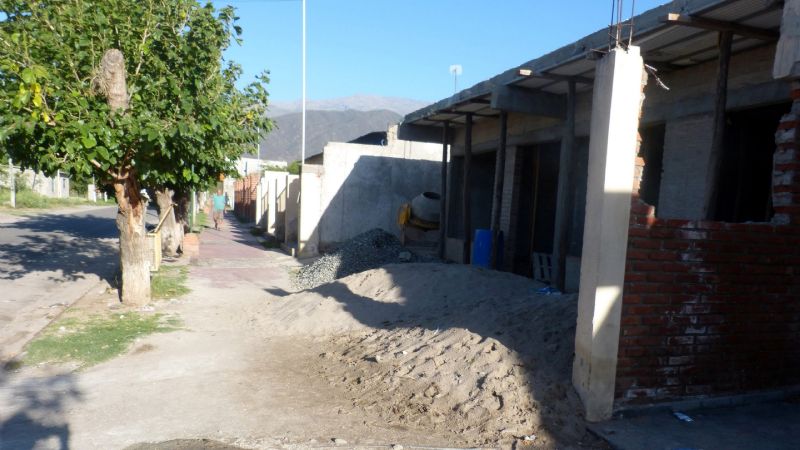 Malestar por la destrucción de la calle principal en Miraflores