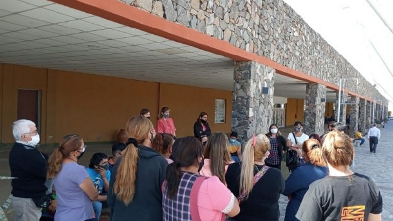 Se cierra, por ahora, el conflicto en la Fábrica de Alfombras