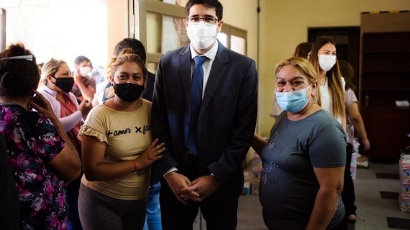 Entrega de insumos a emprendedores