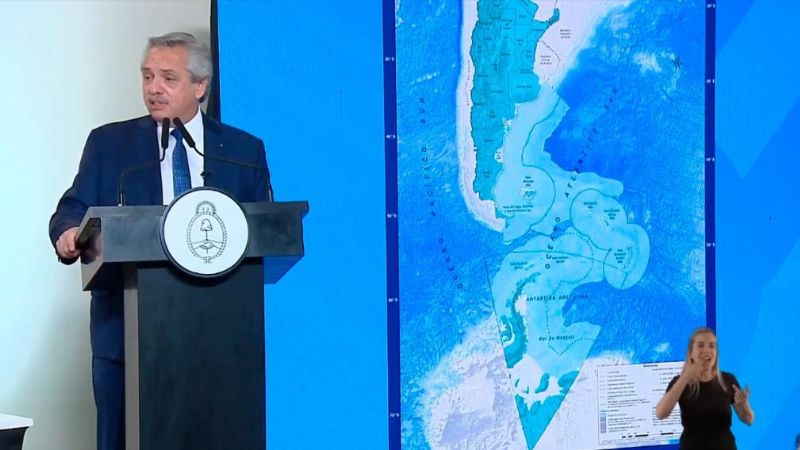 “Las Malvinas no las vamos a cambiar ni por vacunas ni por deudas”