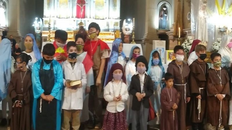 Celebración de Todos los Santos con los niños en la Catedral