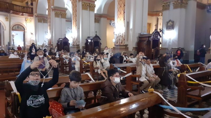 Celebración de Todos los Santos con los niños en la Catedral