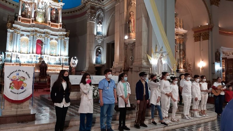 Celebración de Todos los Santos con los niños en la Catedral