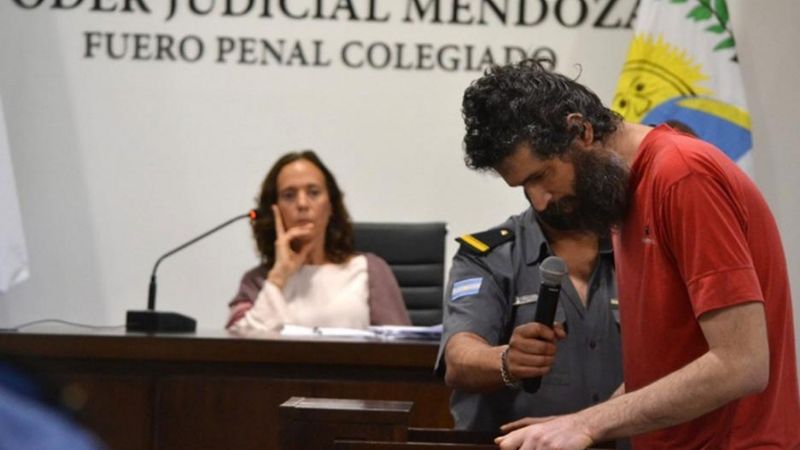 Declaró el "hombre gato": "Mi mamá no está muerta"