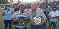 SEGUNDO ARTERO Y ÁNGEL BARRIONUEVO reconocidos por la Liga Chacarera de Fútbol.