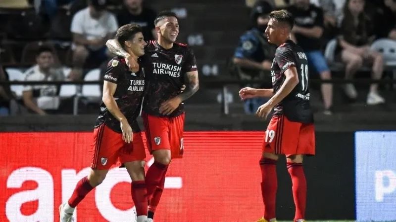 River venció a Platense y quedó a un paso del título