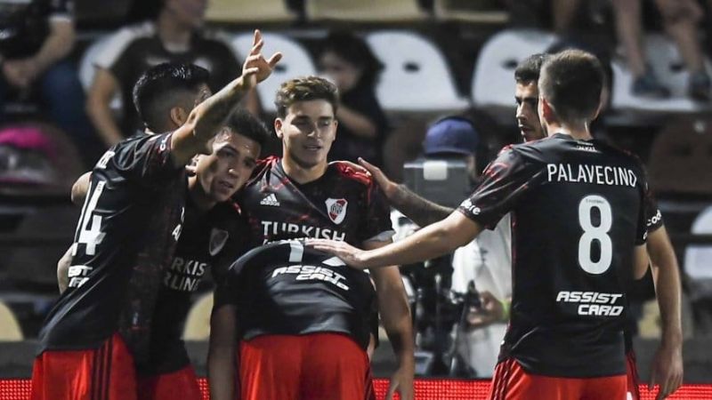 River venció a Platense y quedó a un paso del título