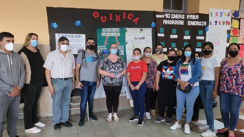 Acciones solidarias de alumnos del Plan FinEs