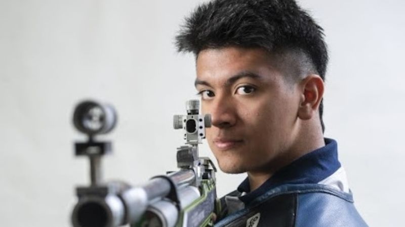 El “cata” Gutiérrez abanderado de la Argentina