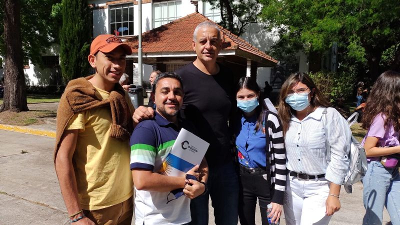 La Residencia Universitaria presentó el proyecto “Escritos en libertad”