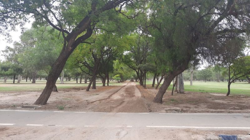 Acondicionan el parque Adán Quiroga para recibir a la Virgen