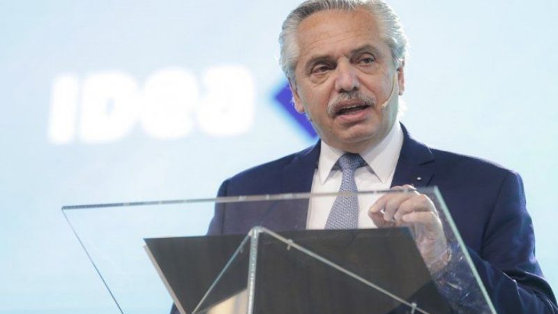 El presidente repudió el ataque a la sede del Grupo Clarín