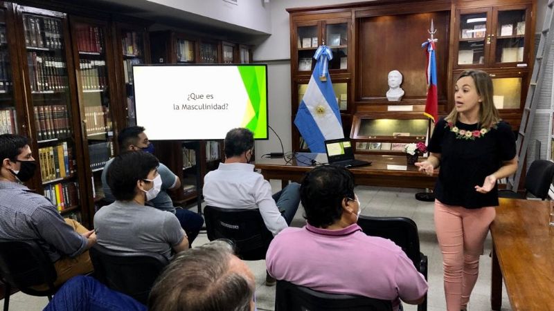 Iniciativa del Senado para repensar las masculinidades