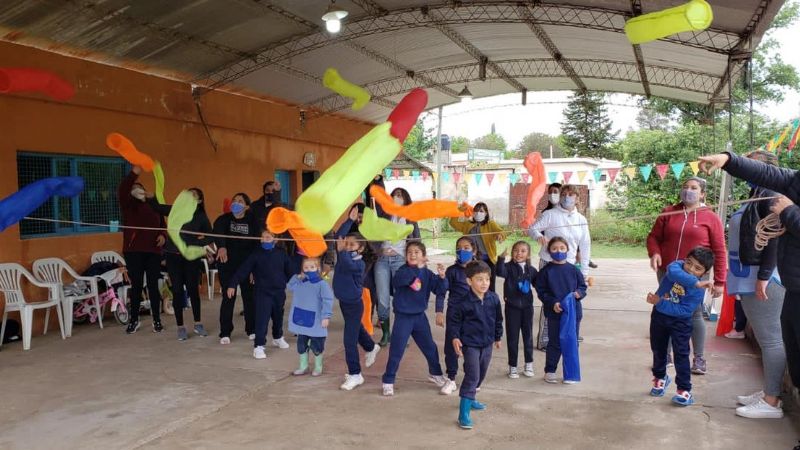 Los JIN de El Rodeo y Las Juntas jugaron a conocer las normas de tránsito