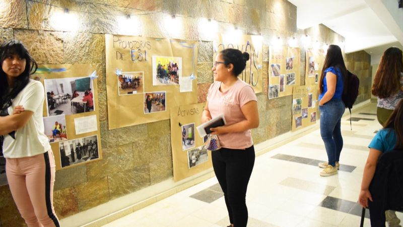 La Residencia Universitaria cerró su año con la muestra “Somos”