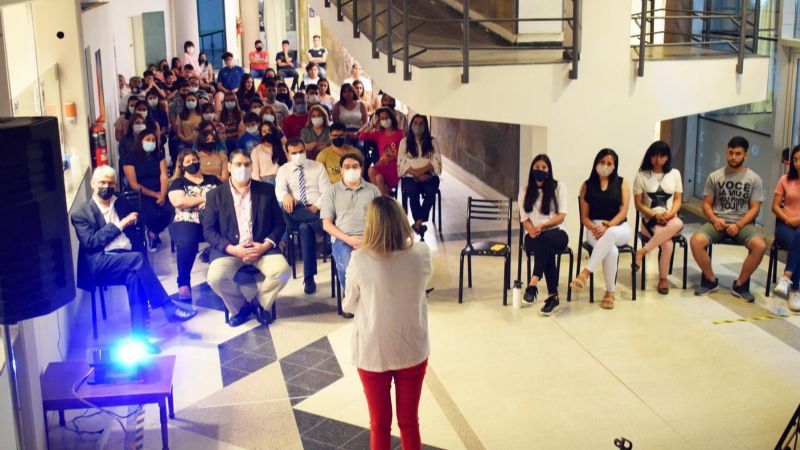 La Residencia Universitaria cerró su año con la muestra “Somos”