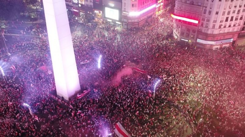 El River campeón cumplió con el rito del Obelisco