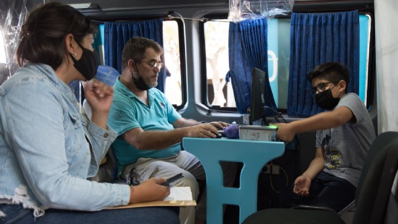 Nueva entrega de anteojos e intensa jornada del “Municipio en tu Barrio”