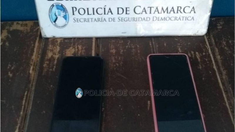 Robó un celular y policías lo atraparon