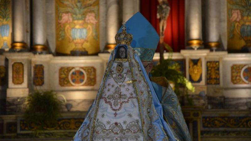 Con la Bajada de la Virgen, inician las fiestas marianas