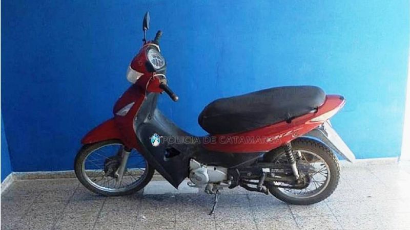Le robaron la moto en el dique y la encontraron en un descampado