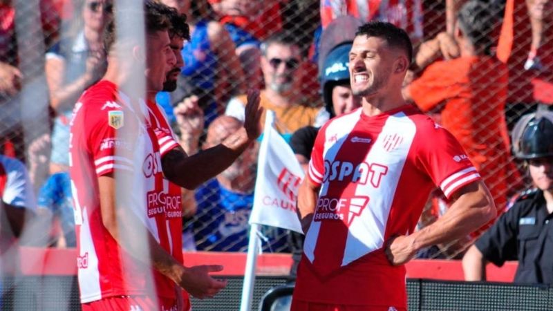 Triunfazo de Racing que se metió en zona de “copas”