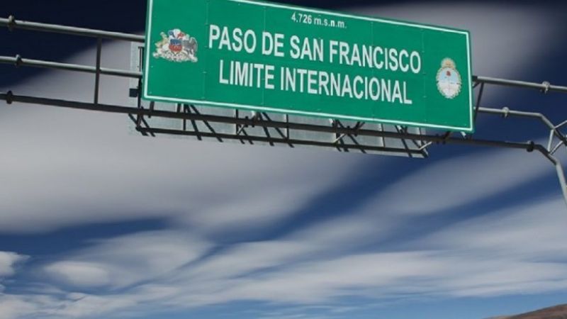 El sector vitivinícola busca exportar vía Chile