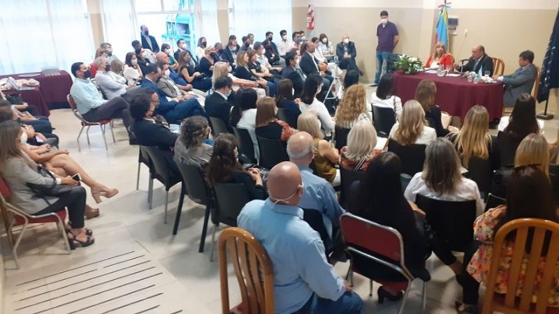 El presidente de la Corte presentó su libro