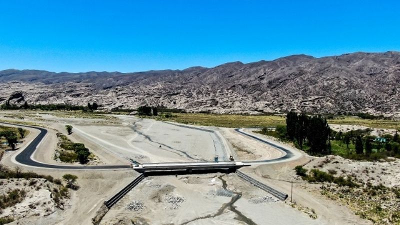 Jalil visitó obras energéticas en el Norte de Belén