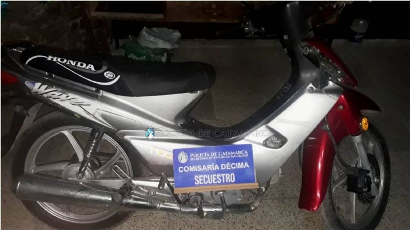 Demoran a dos adolescentes por una moto y celular robados