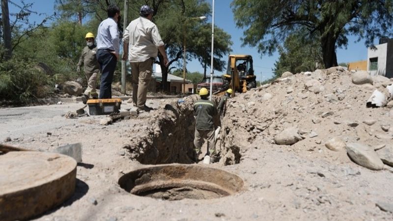 Inició obra de saneamiento en Villa Parque Chacabuco