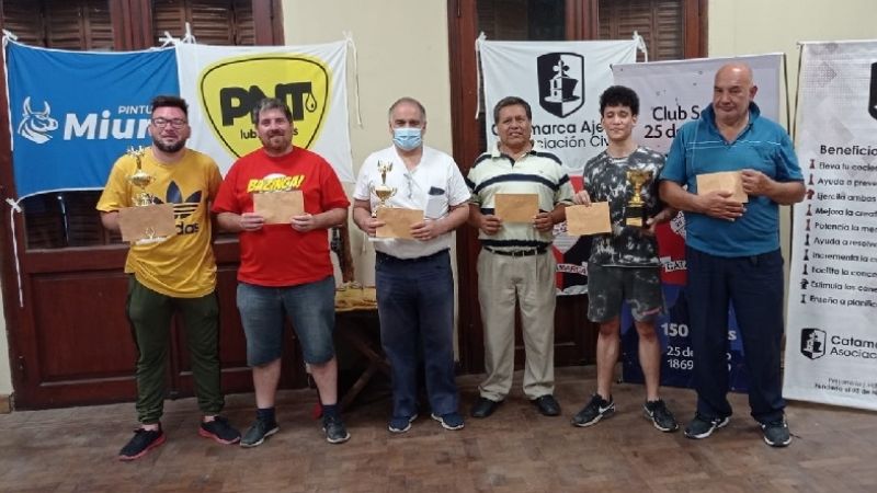Leonel Vélez y Joel Menéndez campeones de Catamarca Ajedrez