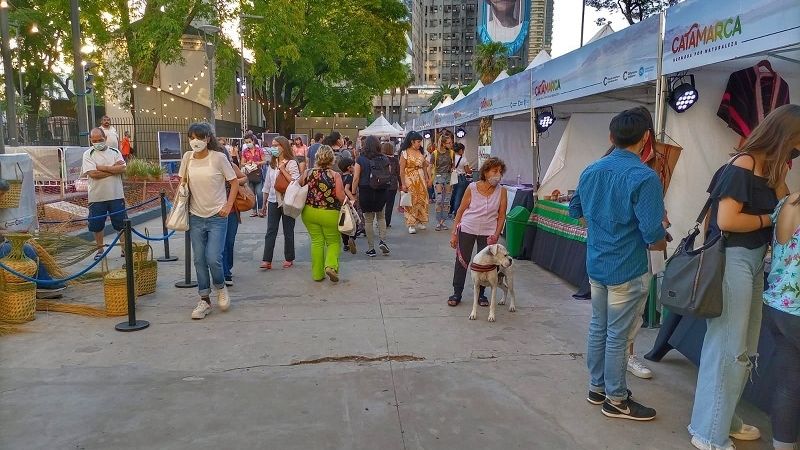 Tinogasta se destacó en la noche de las Casas de Provincias