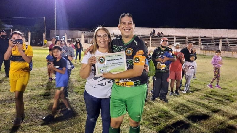 Los Sureños le cumplió el sueño a “Saviola” Aragón