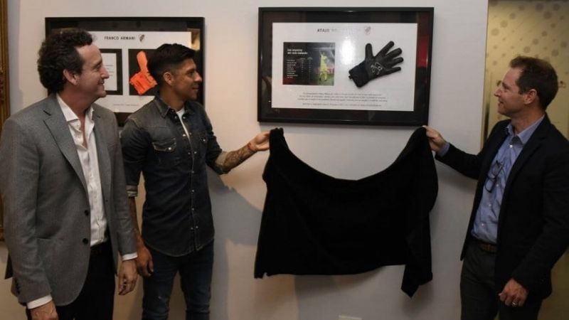 El “arquero” Enzo Pérez ya está en el Museo de River