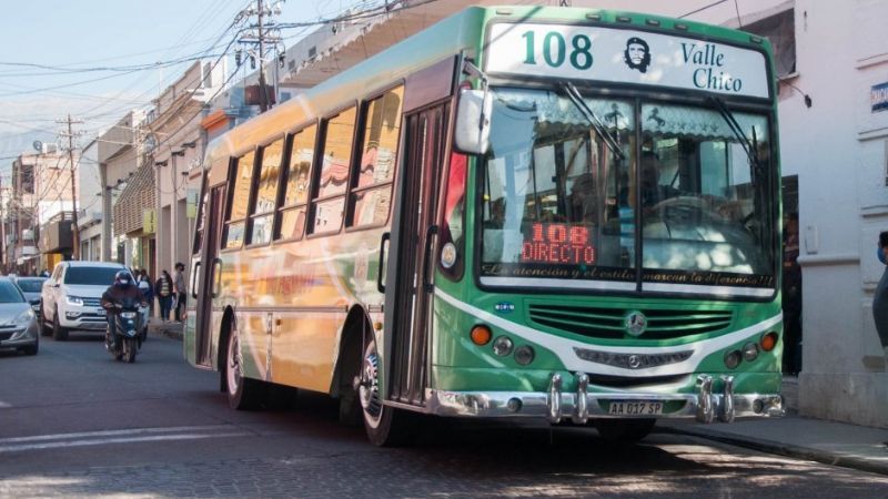 Denuncian que una menor fue víctima de abuso en un colectivo