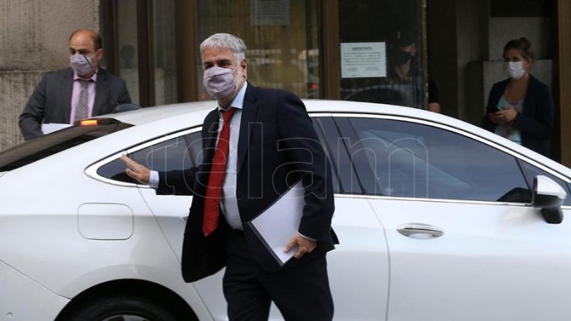 Se mantendrán los precios de "todos los medicamentos" hasta el 7 de enero